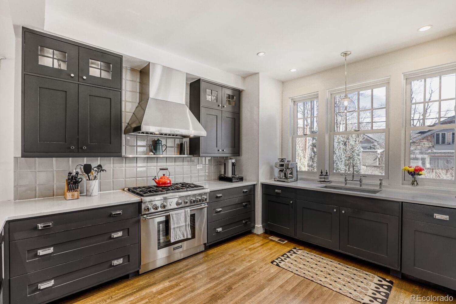 2260 Bellaire Street