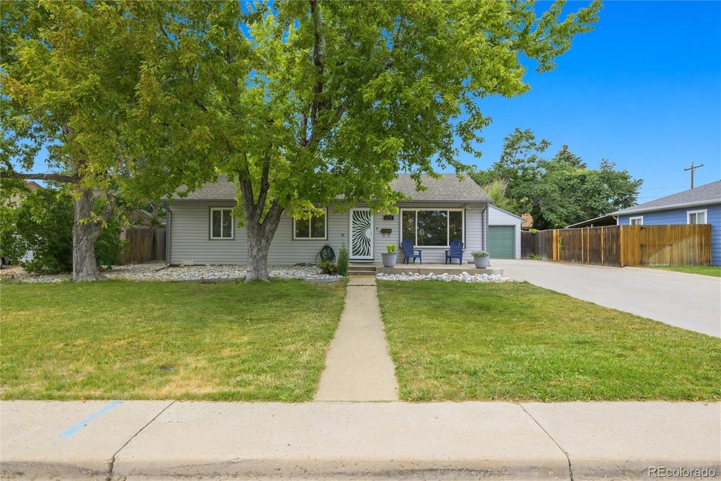 Photo of 479 S Harlan Street, Lakewood, CO 80226 (MLS # 8880130)