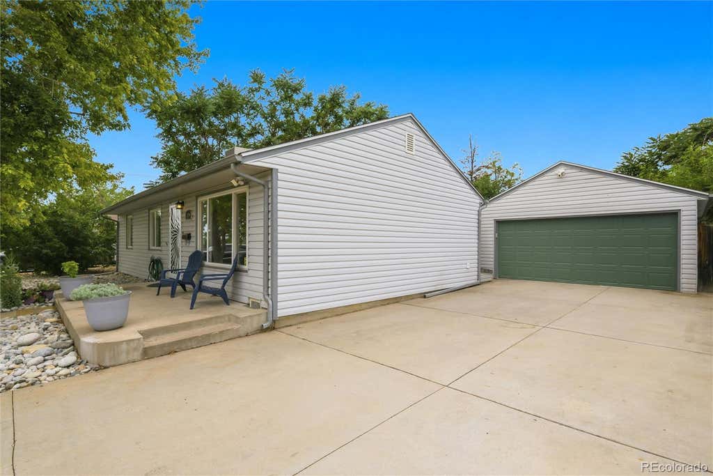 Photo of 479 S Harlan Street, Lakewood, CO 80226 (MLS # 8880130)
