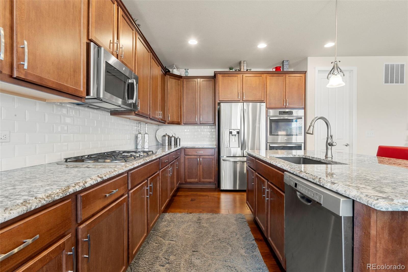 5615 Clover Ridge Circle, Castle Rock, CO, 80104 4 5615 Clover Ridge Circle