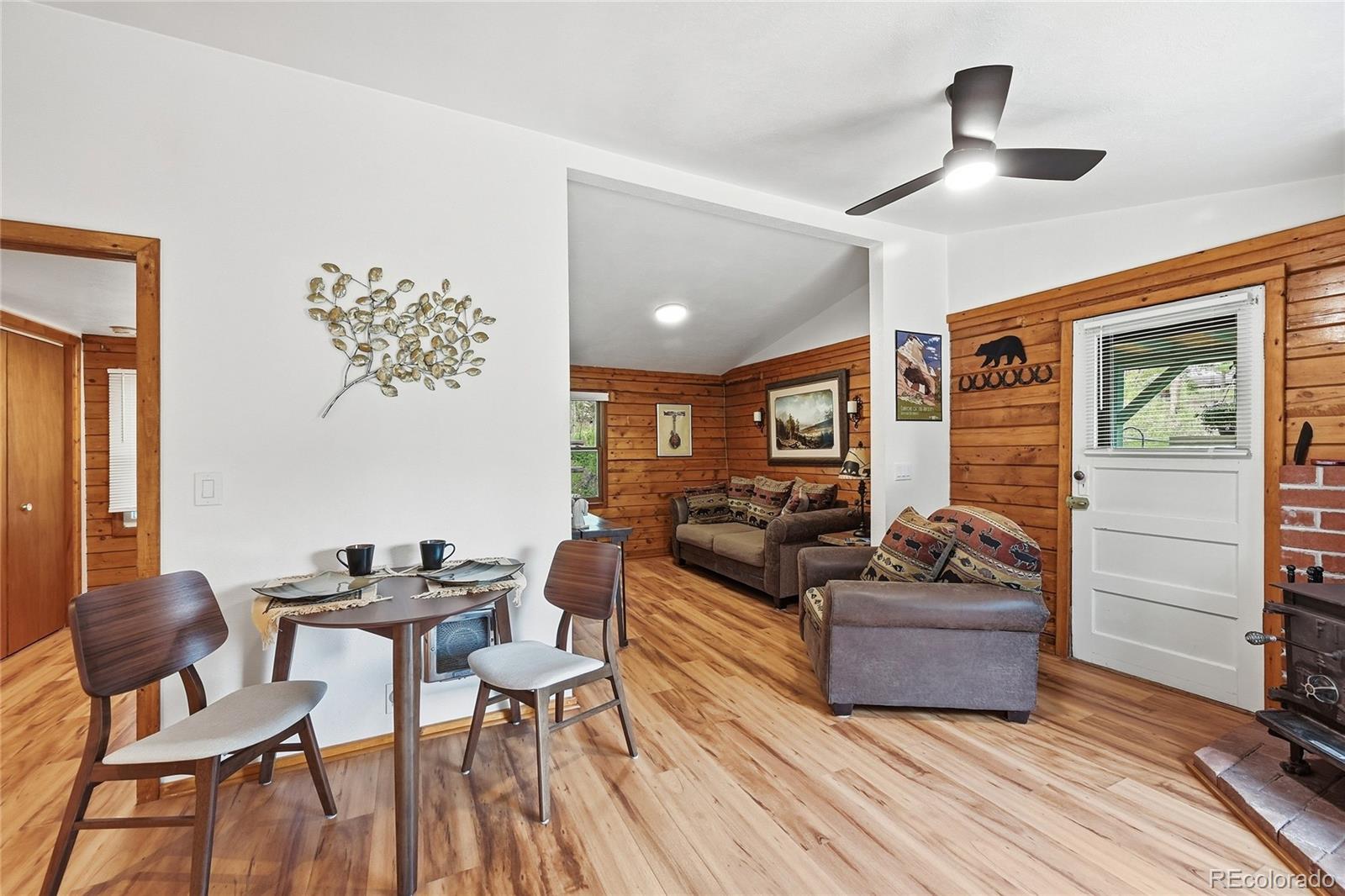 464 Long Trail Road