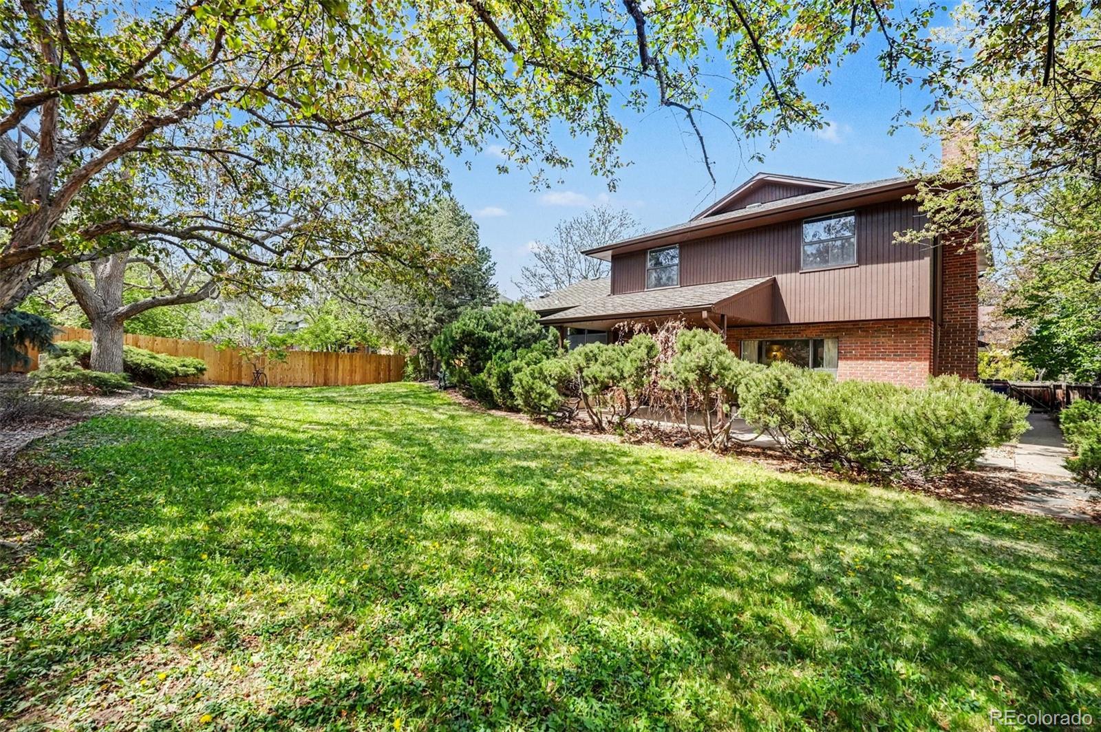 7555 S Madison Circle