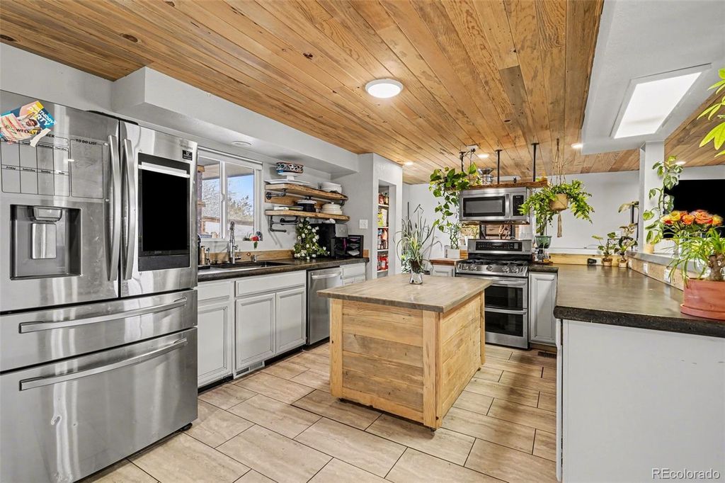 Photo of 12195 Bellaire Street, Thornton, CO 80241 (MLS # 7617144)