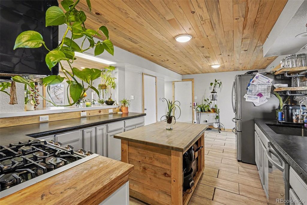 Photo of 12195 Bellaire Street, Thornton, CO 80241 (MLS # 7617144)