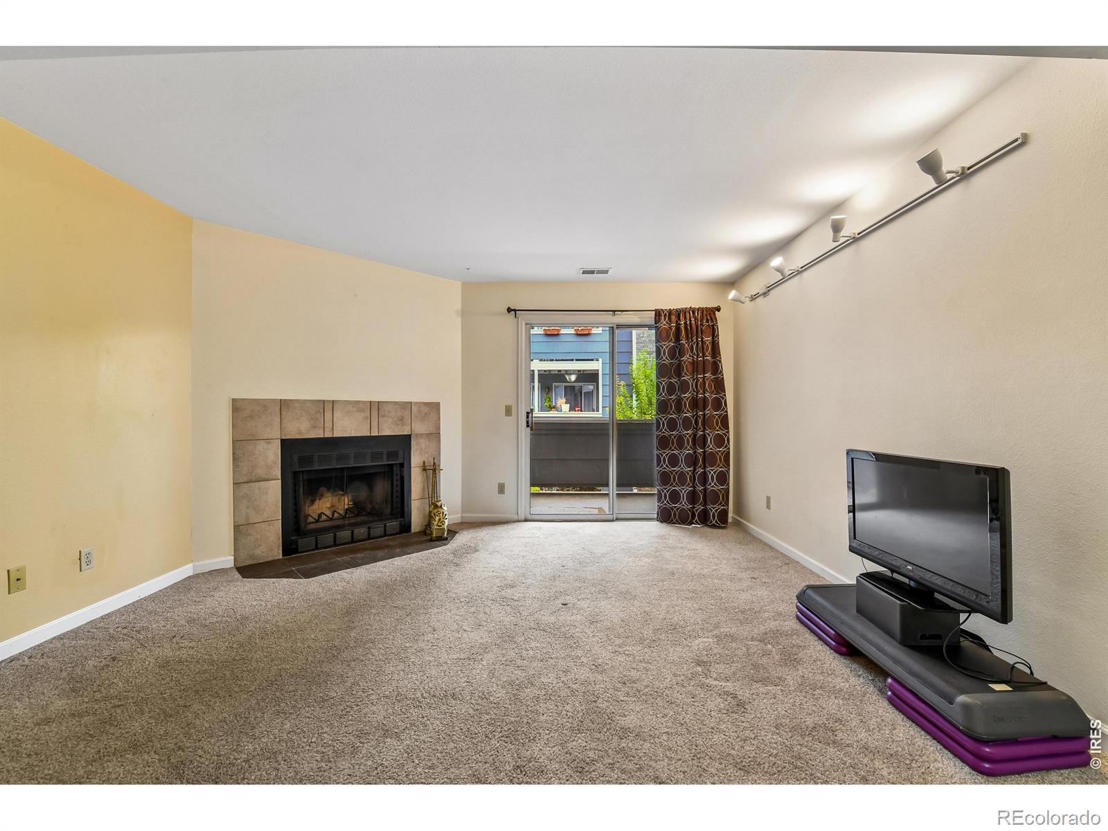 4654 White Rock Circle 4