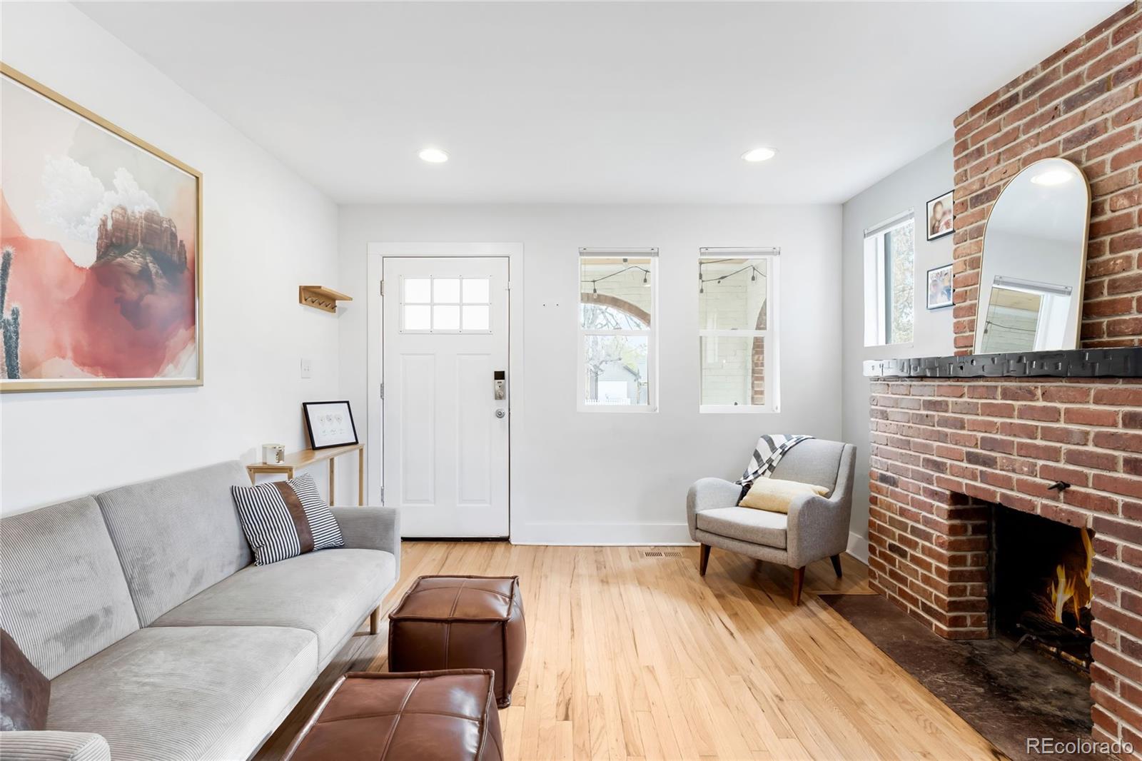 2777 S Pennsylvania Street