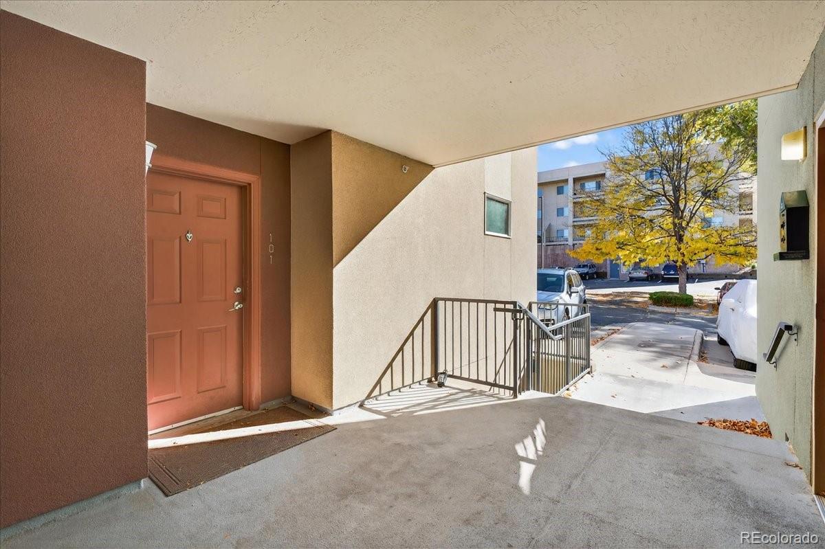 5201 S Fox Street 101