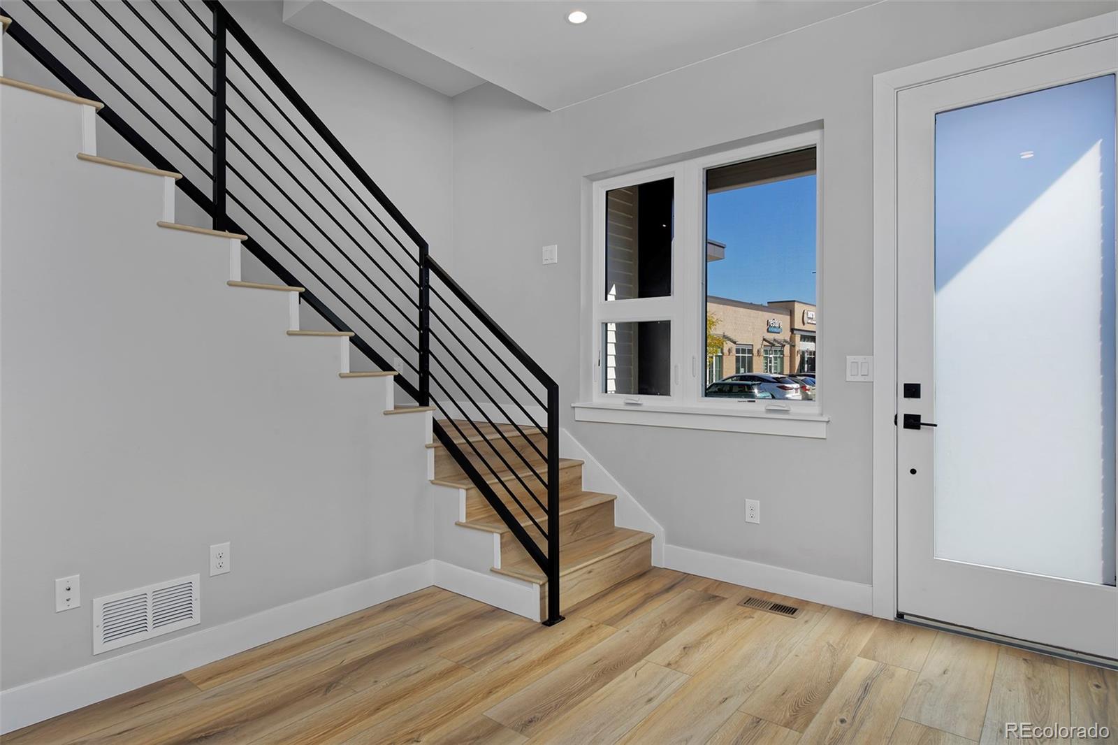 8280 E 36th Avenue 25