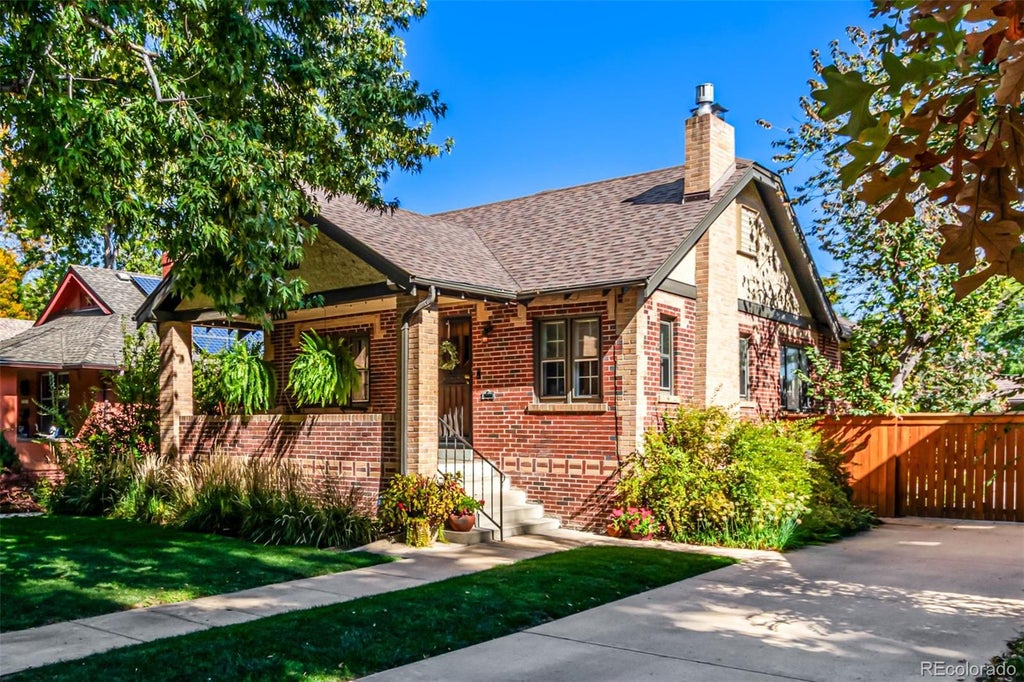 Photo of 1630 Clermont Street, Denver, CO 80220 (MLS # 5828878)