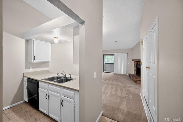 16153 E ALASKA PL APT 13, AURORA, CO 80017 - Image b9879818491abca01f4eec5dfd141e40/3592566681