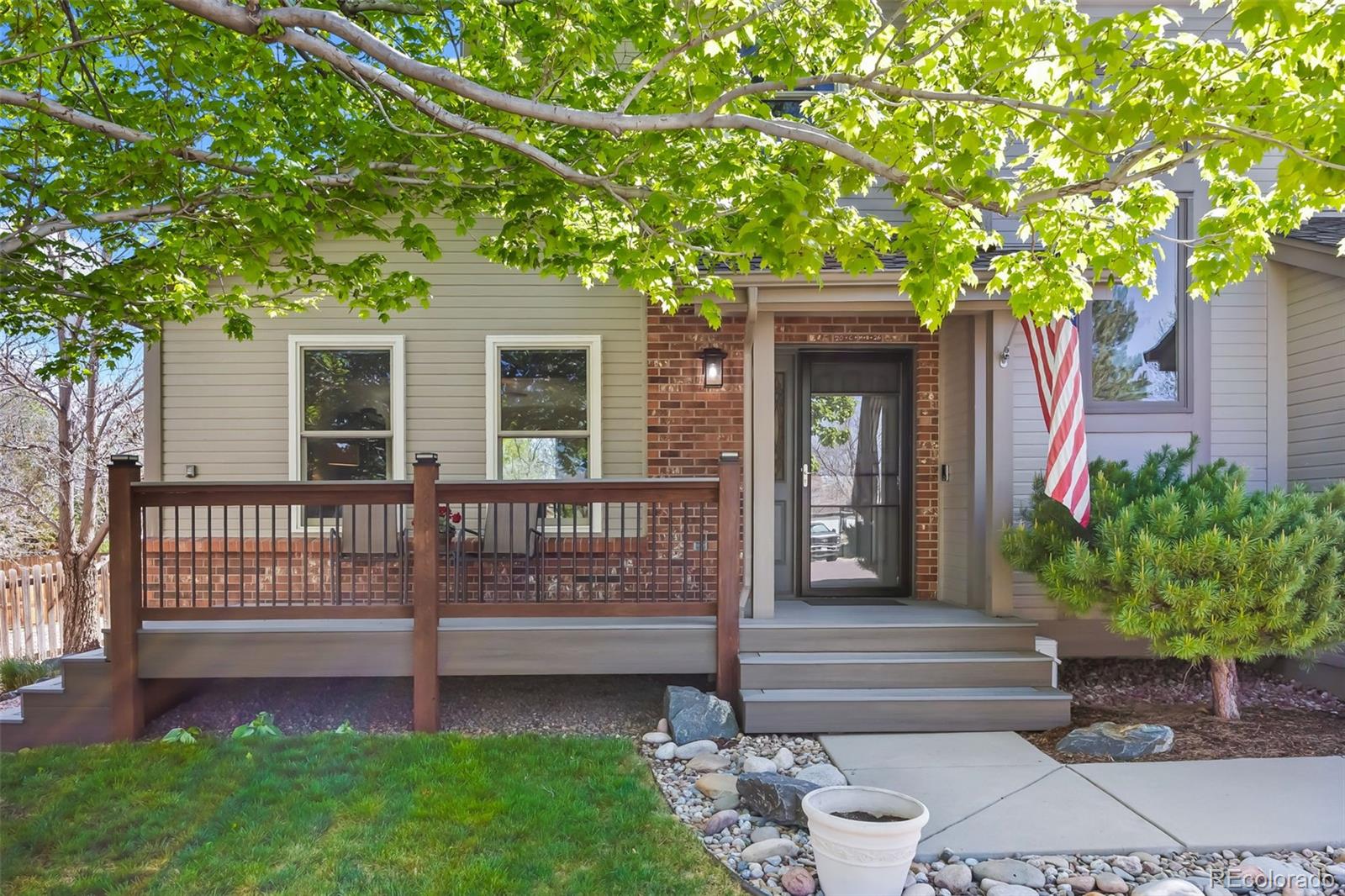 1895 E Nichols Place