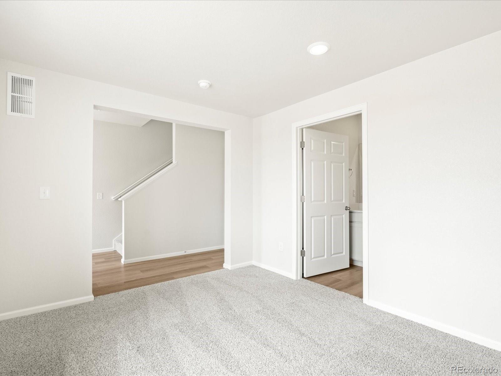 14472 Pansy Loop