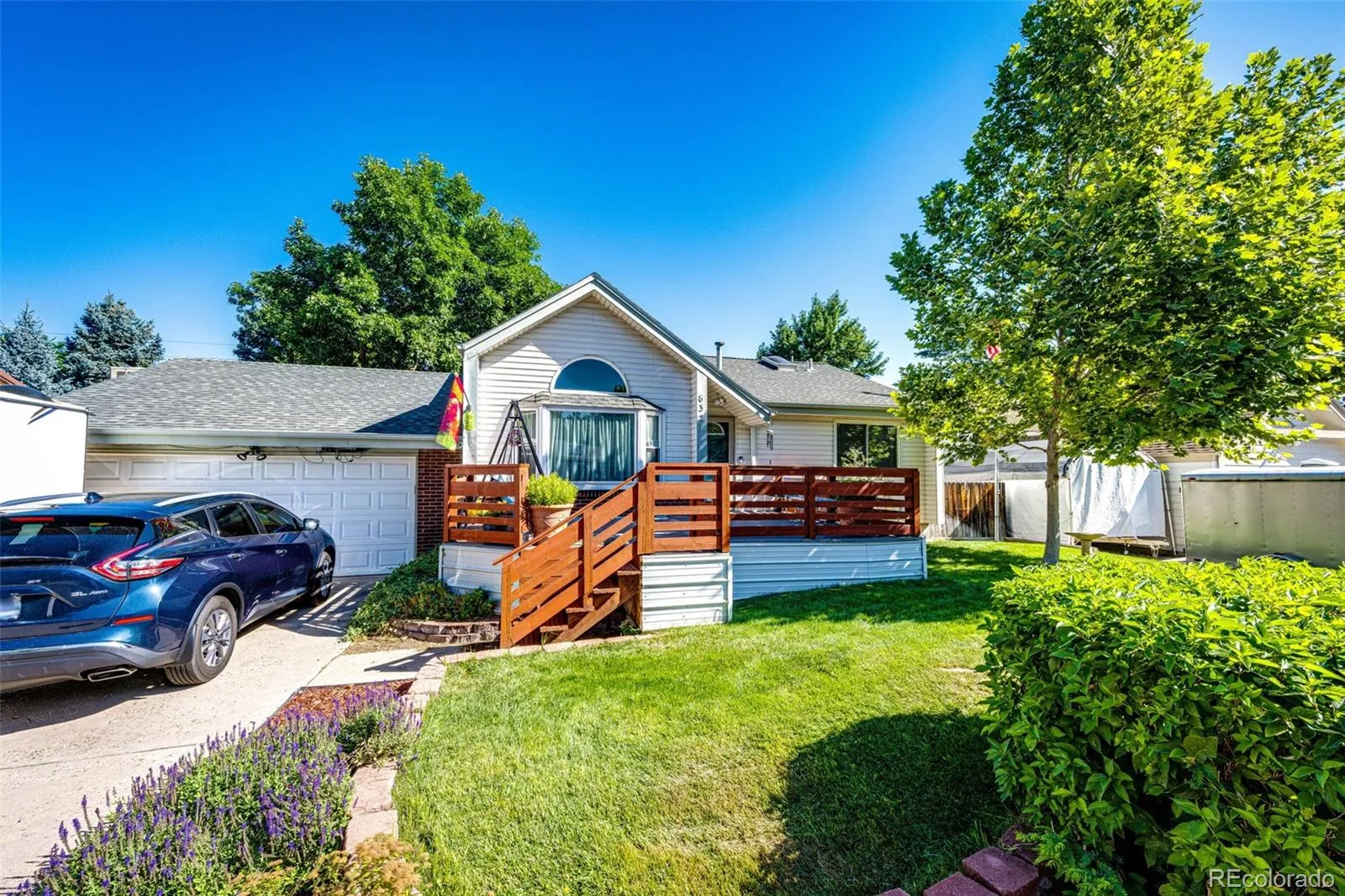 Lakewood, Colorado 80227, United States, 4 Bedrooms Bedrooms, ,2 BathroomsBathrooms,Residential,Active,190127