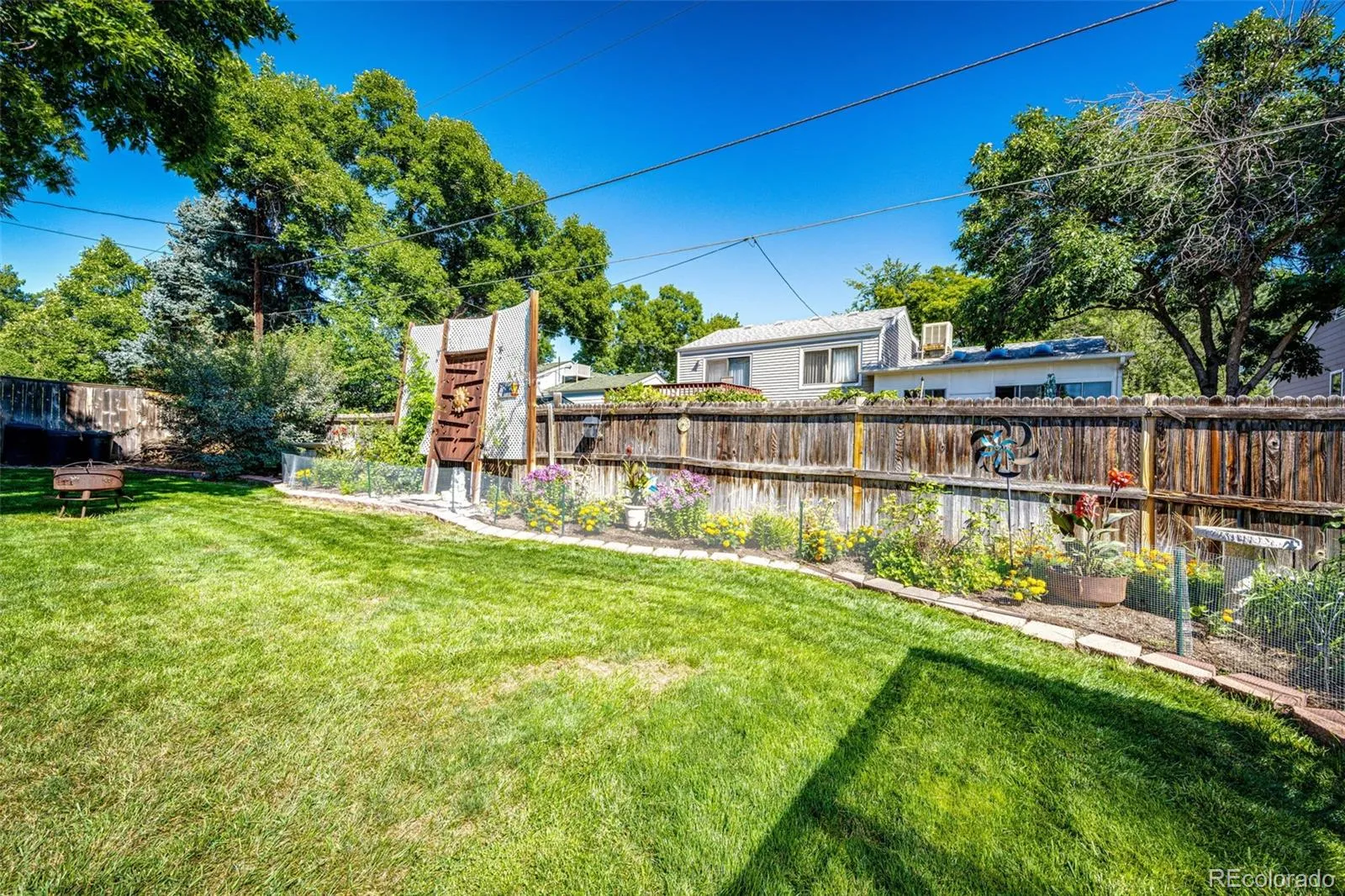 Lakewood, Colorado 80227, United States, 4 Bedrooms Bedrooms, ,2 BathroomsBathrooms,Residential,Active,190127