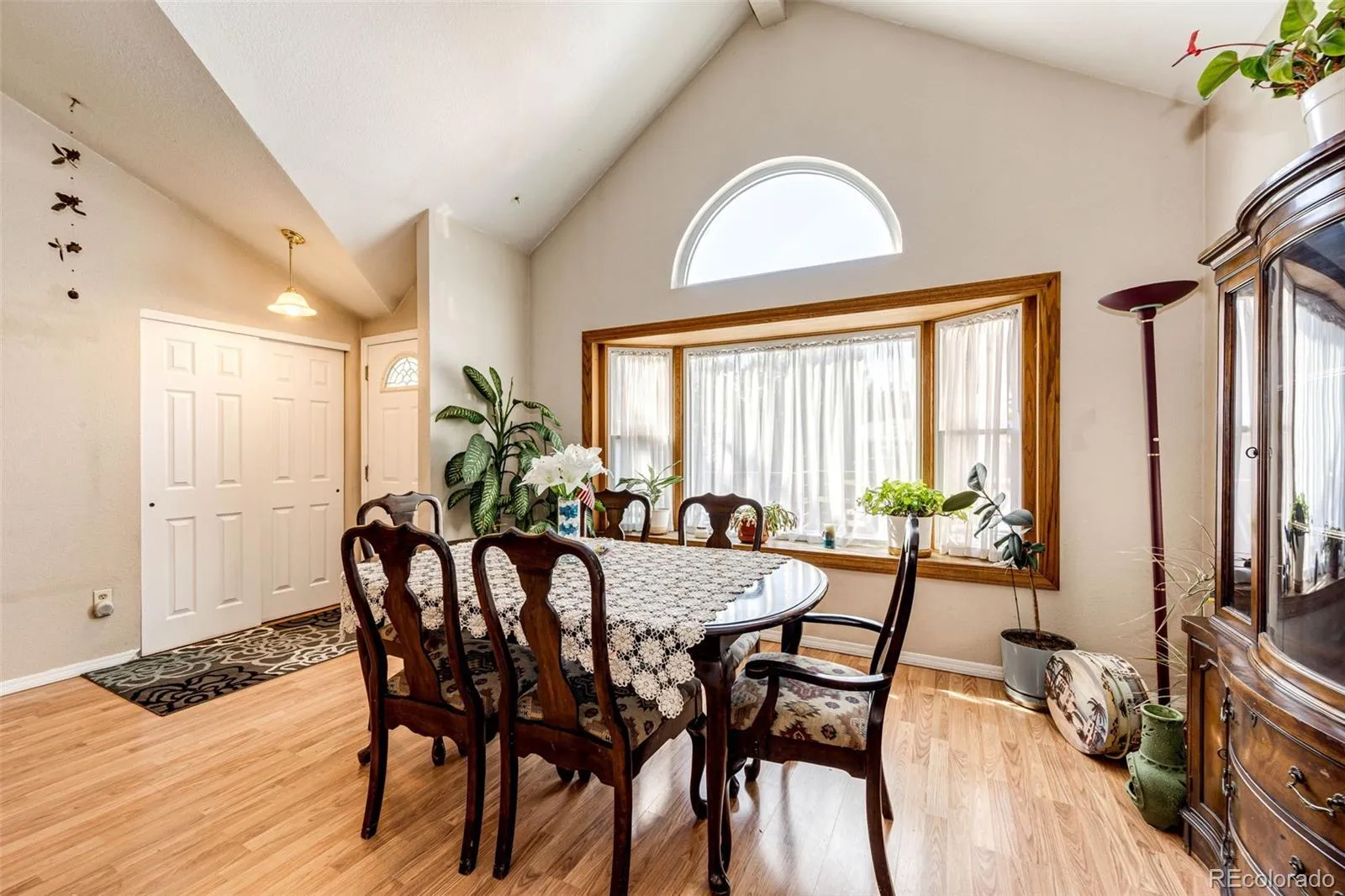 Lakewood, Colorado 80227, United States, 4 Bedrooms Bedrooms, ,2 BathroomsBathrooms,Residential,Active,190127