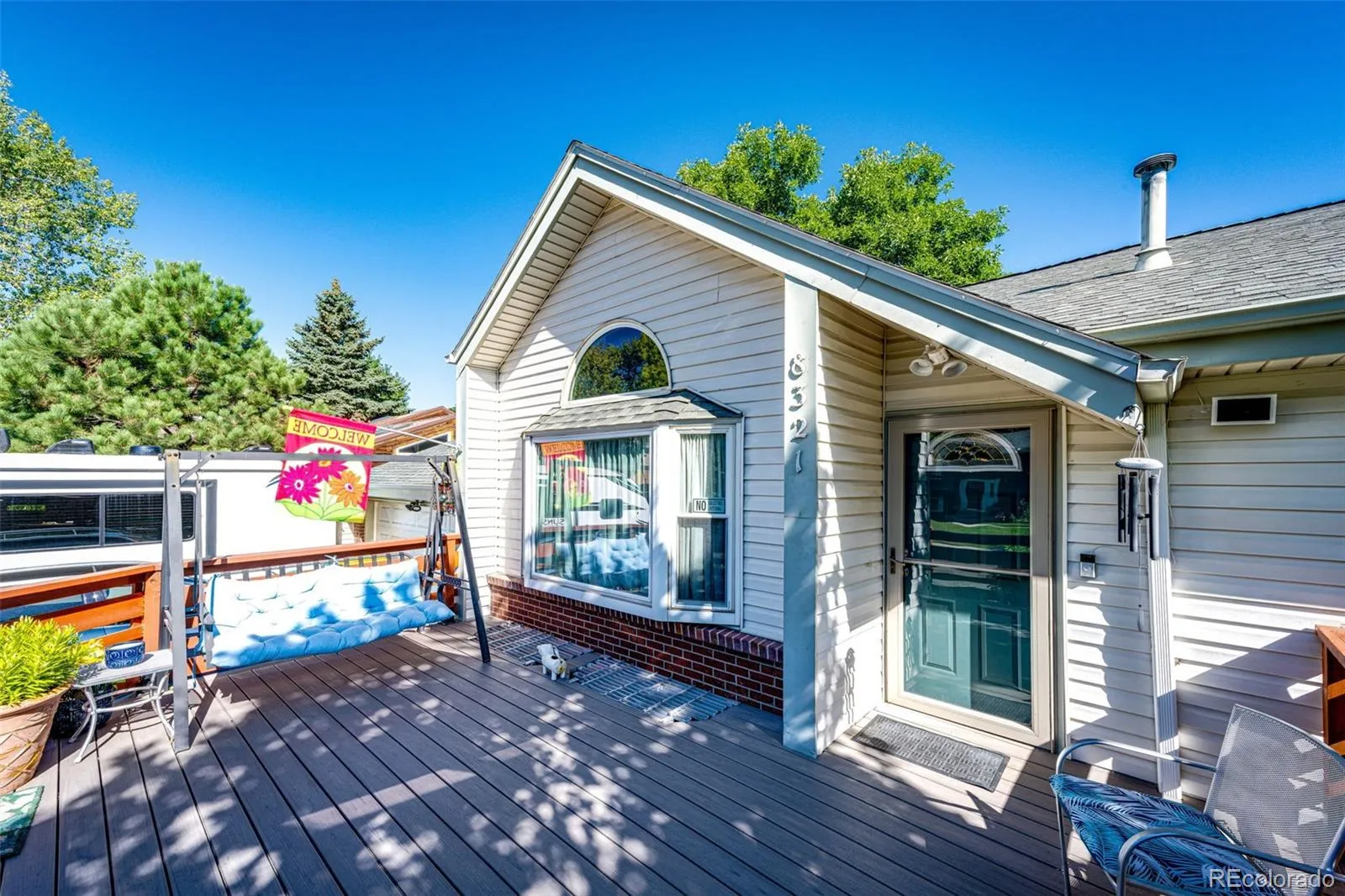 Lakewood, Colorado 80227, United States, 4 Bedrooms Bedrooms, ,2 BathroomsBathrooms,Residential,Active,190127