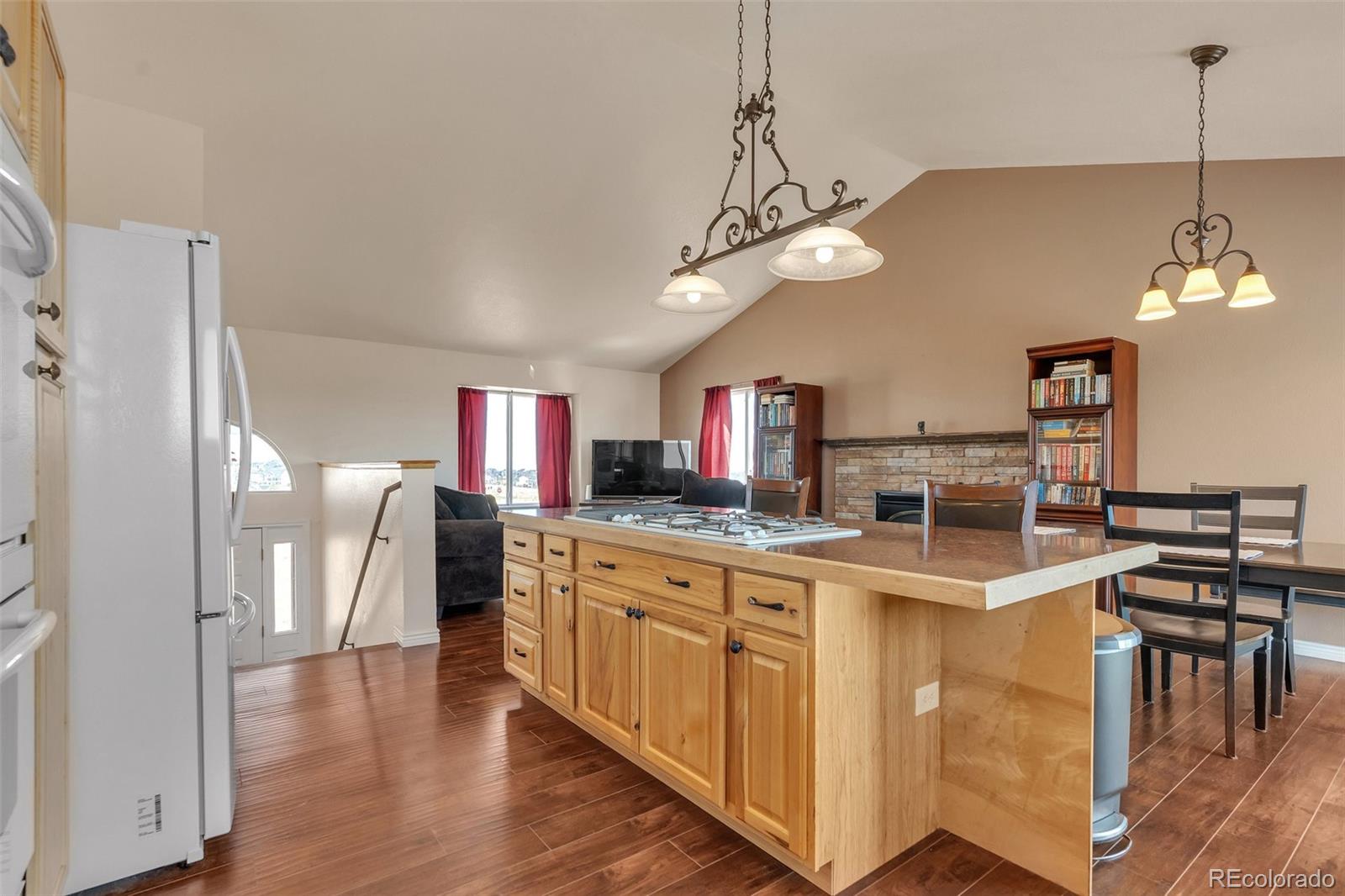 38801 Newport Lane