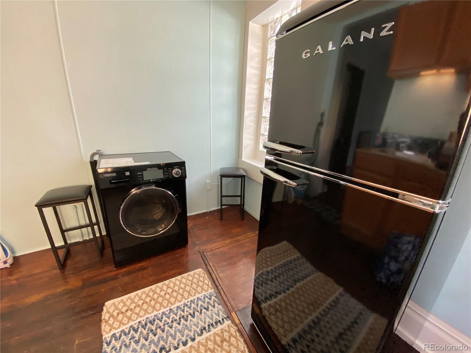 421 E Alameda Avenue