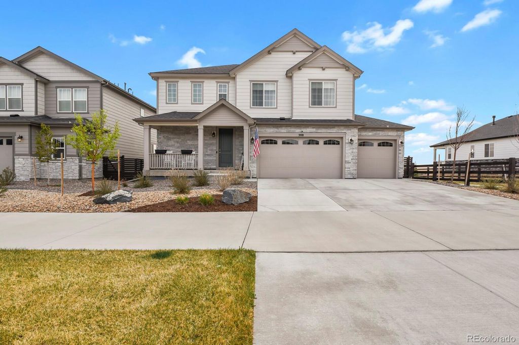 Photo of 208 S Waterloo Street, Aurora, CO 80018 (MLS # 6636714)
