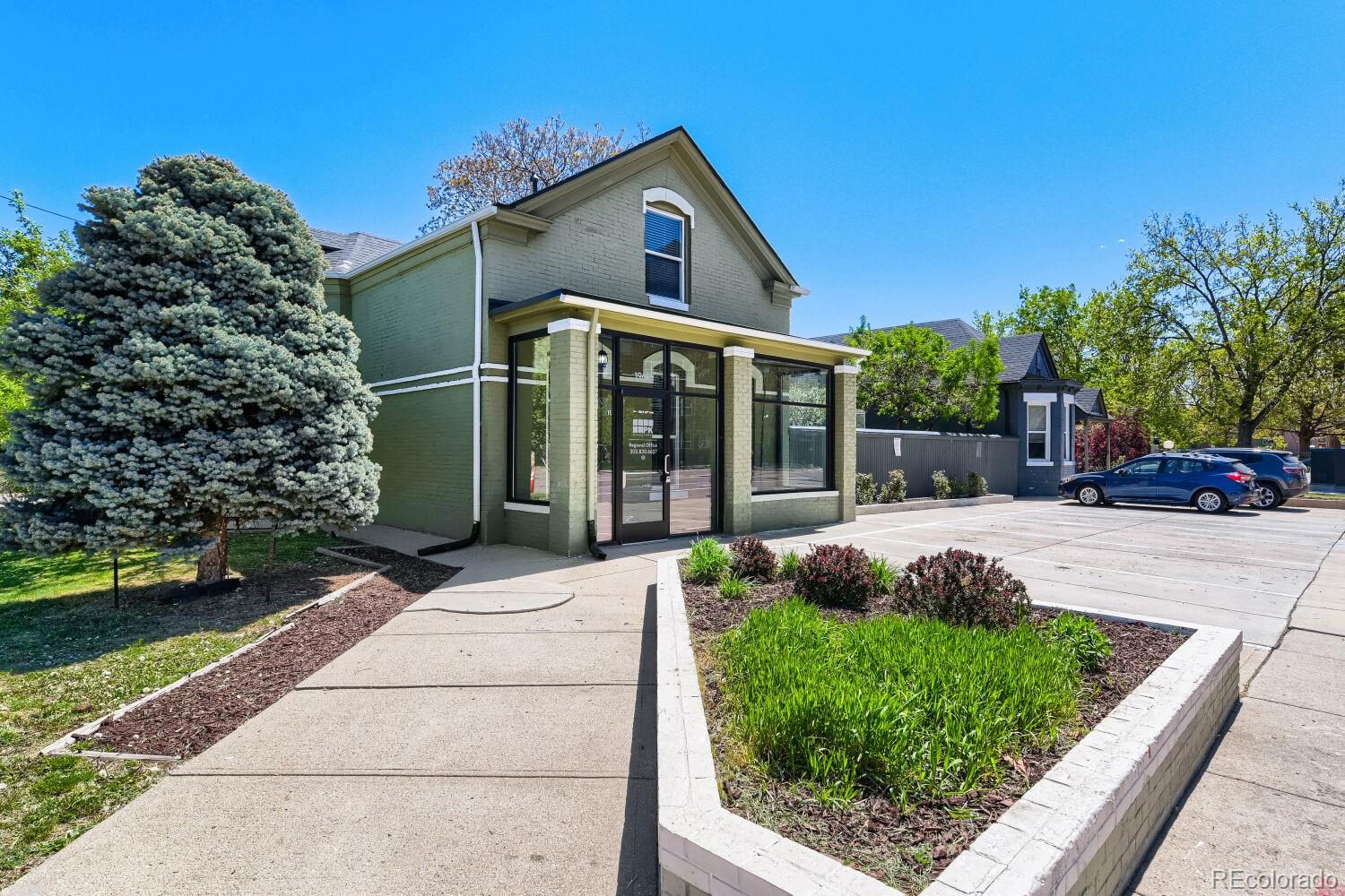 1960 N Clarkson Street