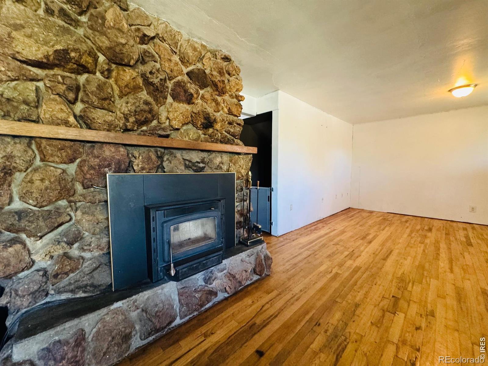 707 4th Street