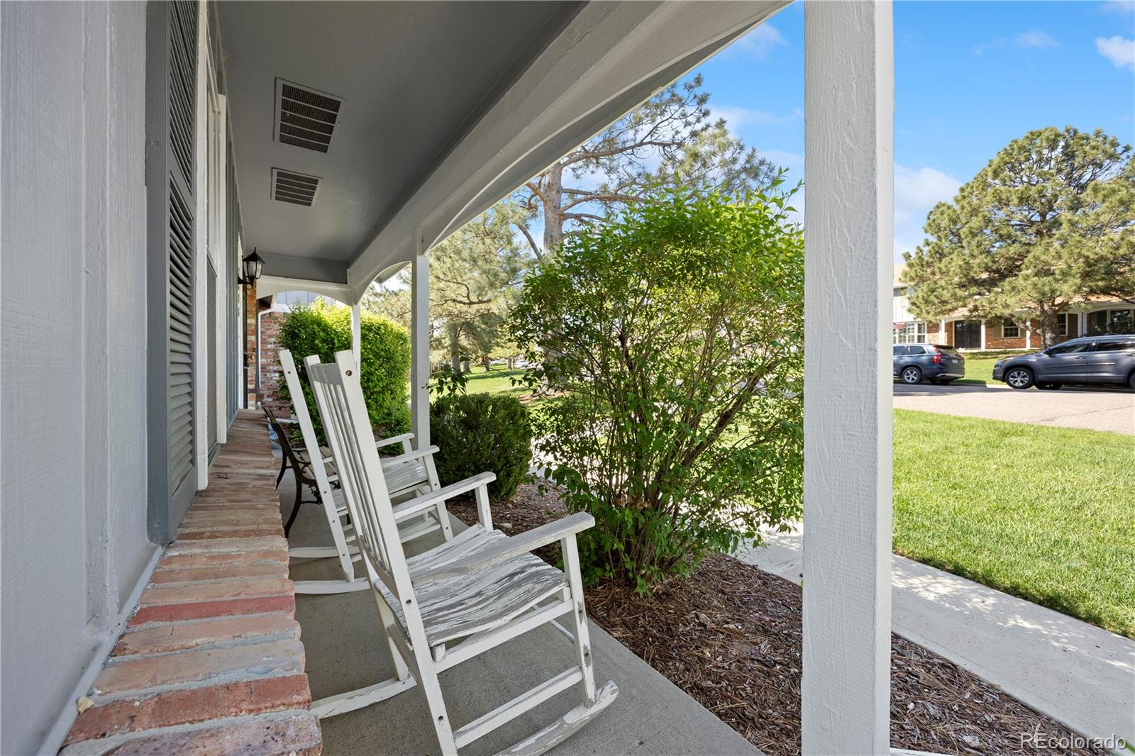 2608 E Fremont Place