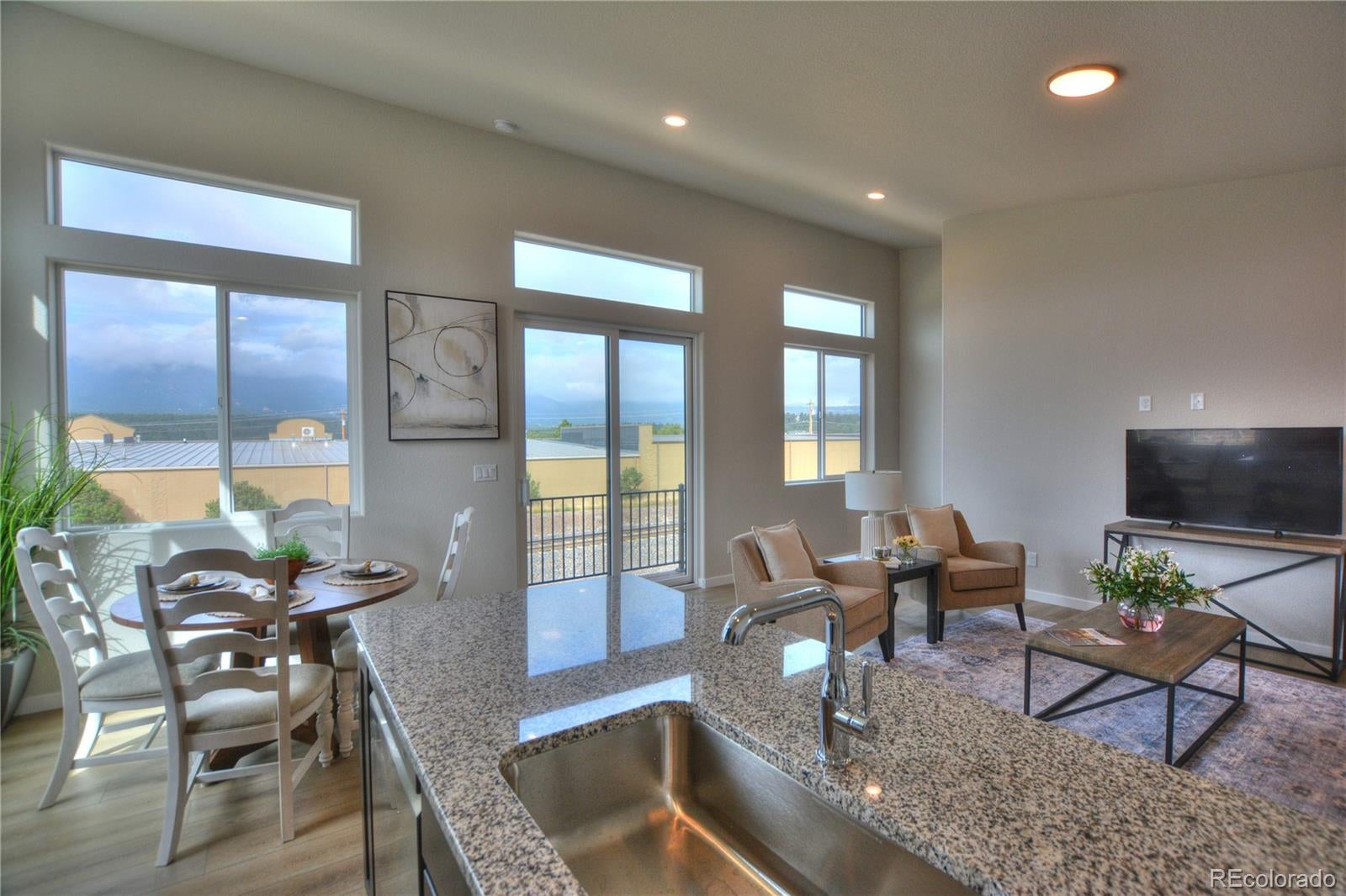 241 Front Street 101