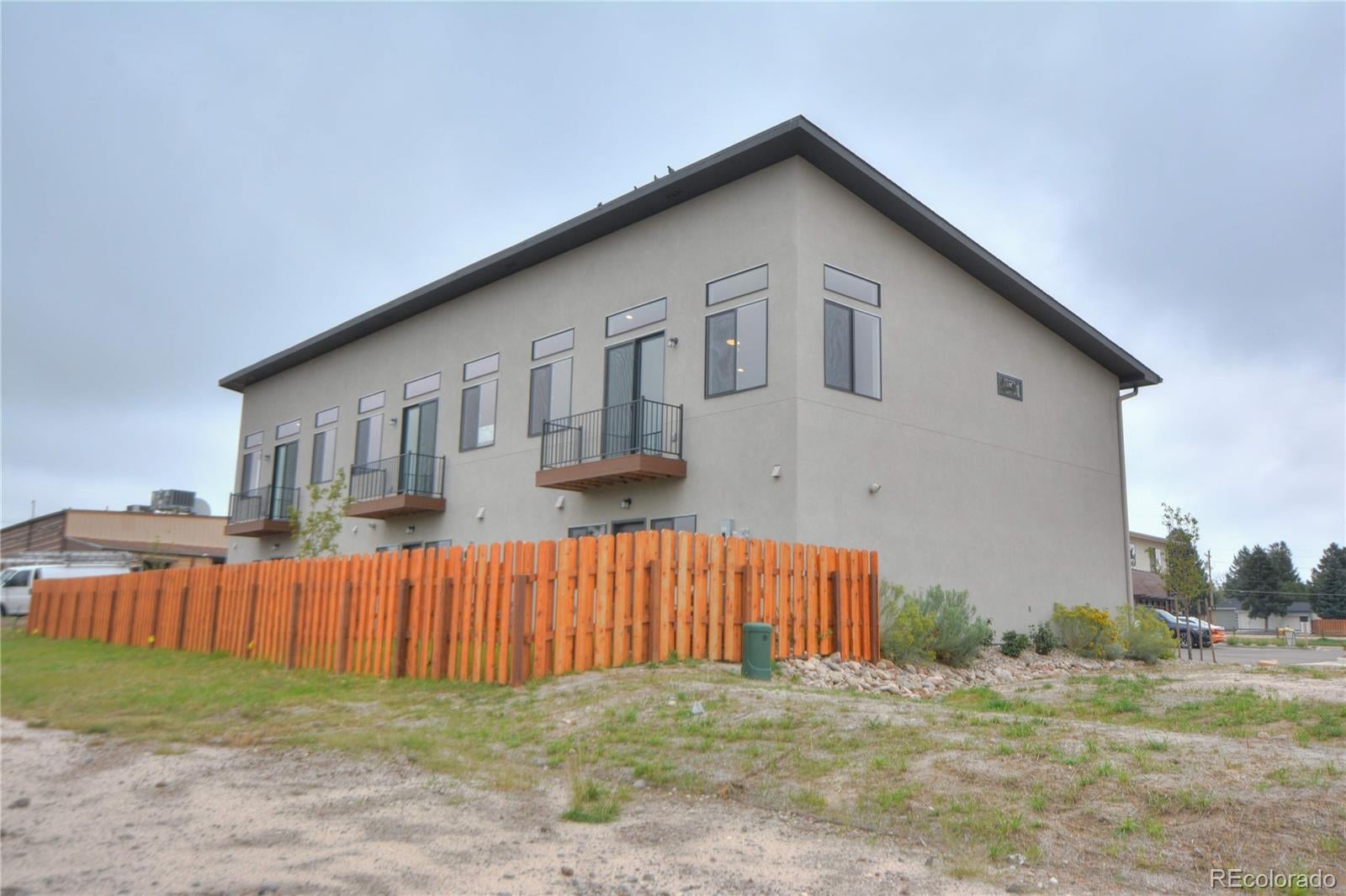 241 Front Street 101