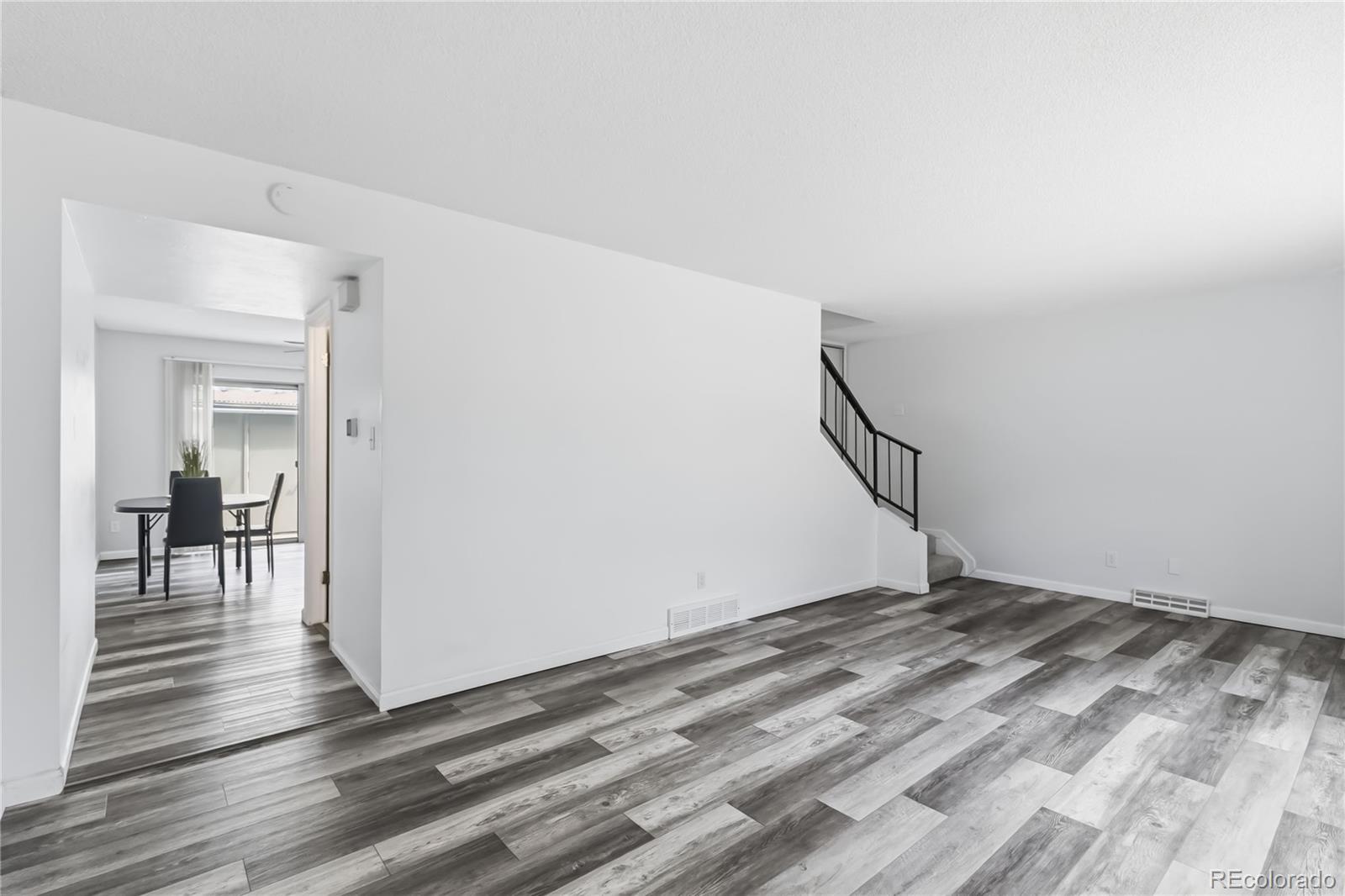 12516 W Virginia Avenue