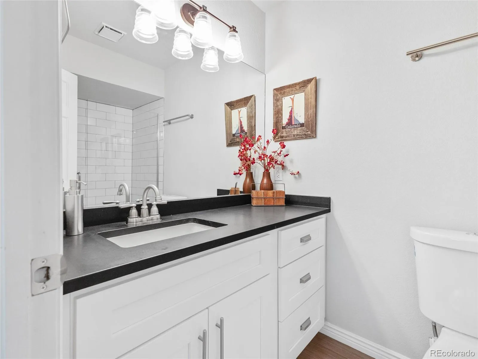 Golden, Colorado 80401, United States, 5 Bedrooms Bedrooms, ,5 BathroomsBathrooms,Residential,Active,82306