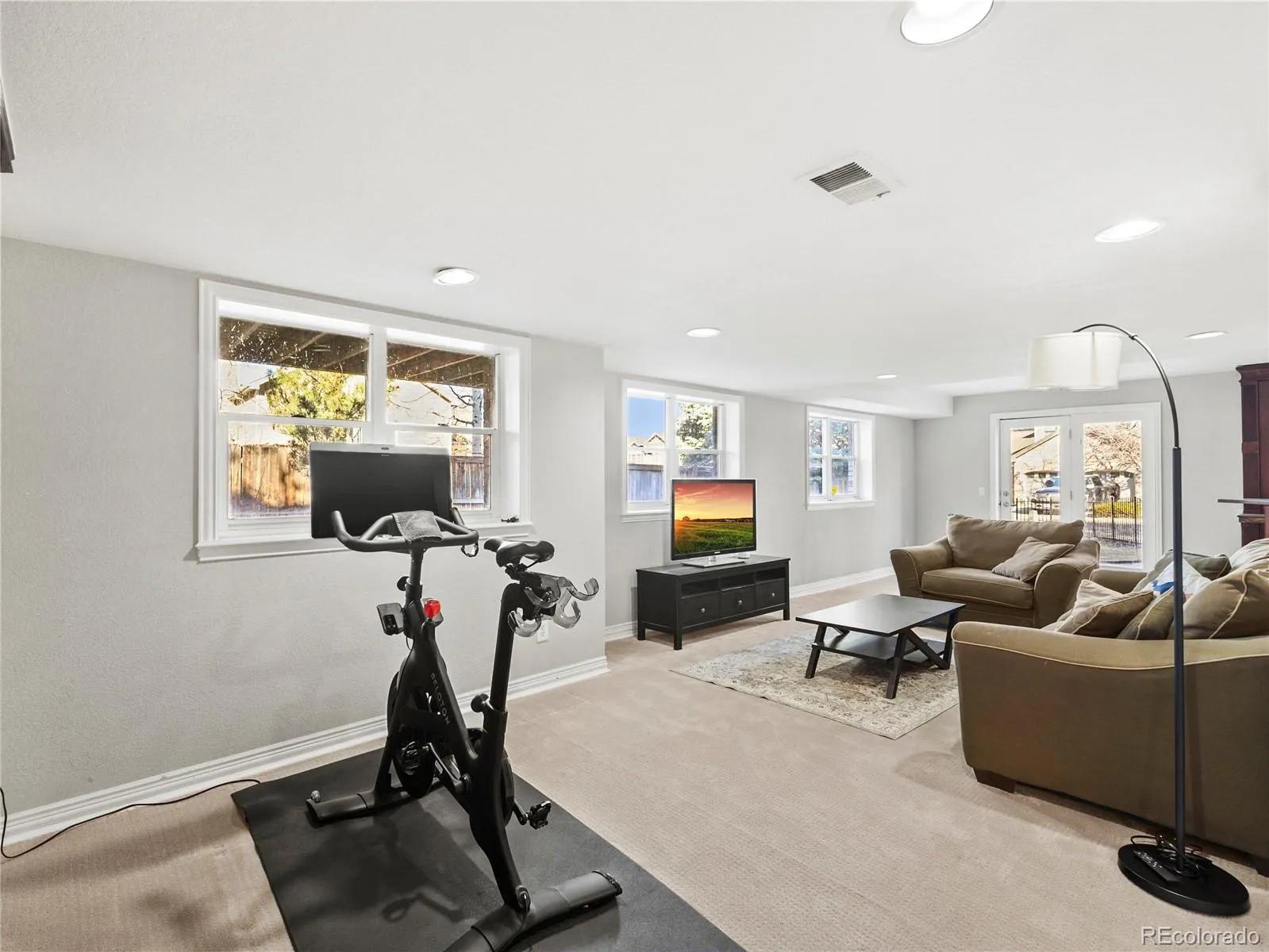 Golden, Colorado 80401, United States, 5 Bedrooms Bedrooms, ,5 BathroomsBathrooms,Residential,Active,82306