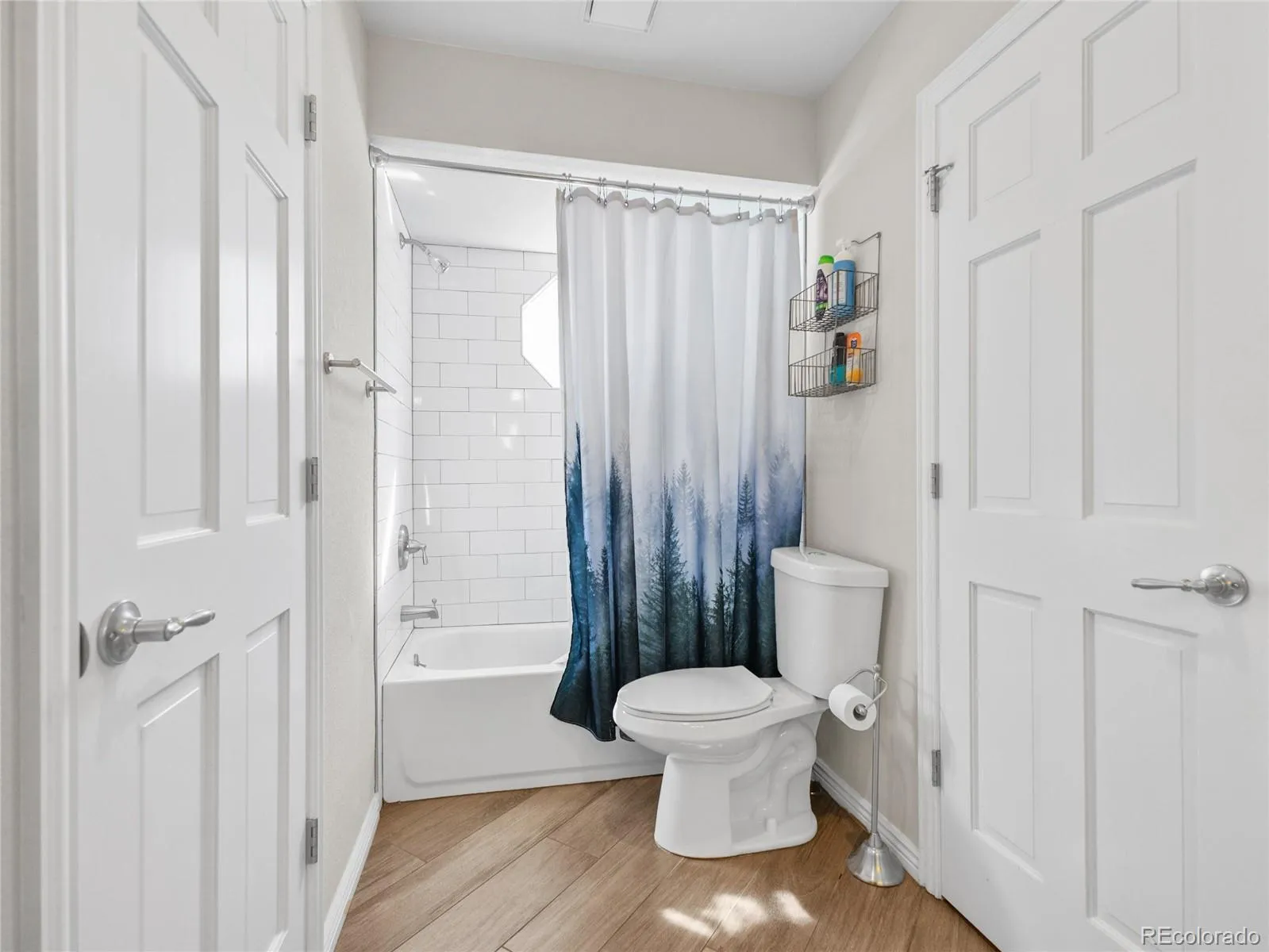 Golden, Colorado 80401, United States, 5 Bedrooms Bedrooms, ,5 BathroomsBathrooms,Residential,Active,82306