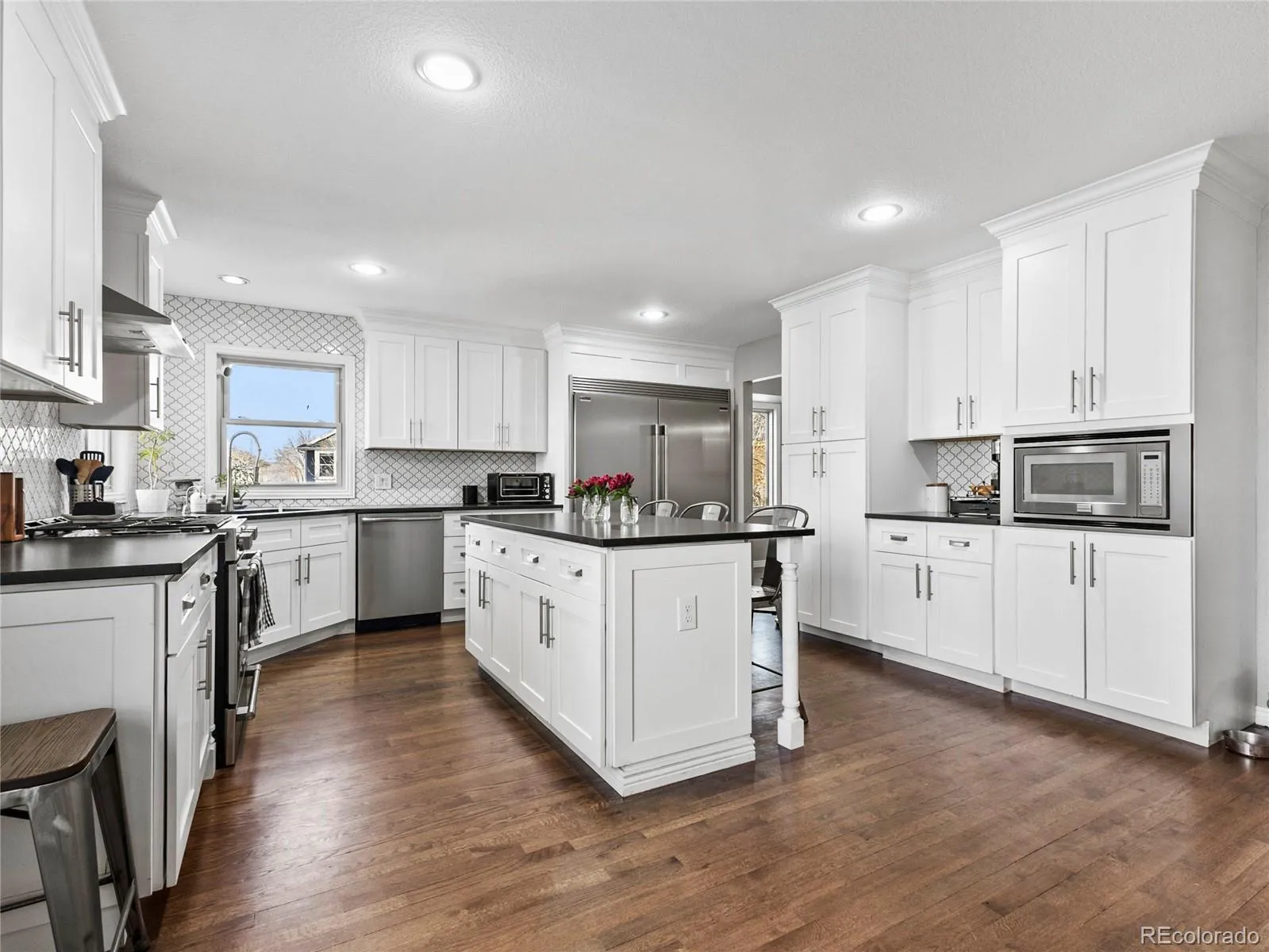 Golden, Colorado 80401, United States, 5 Bedrooms Bedrooms, ,5 BathroomsBathrooms,Residential,Active,82306