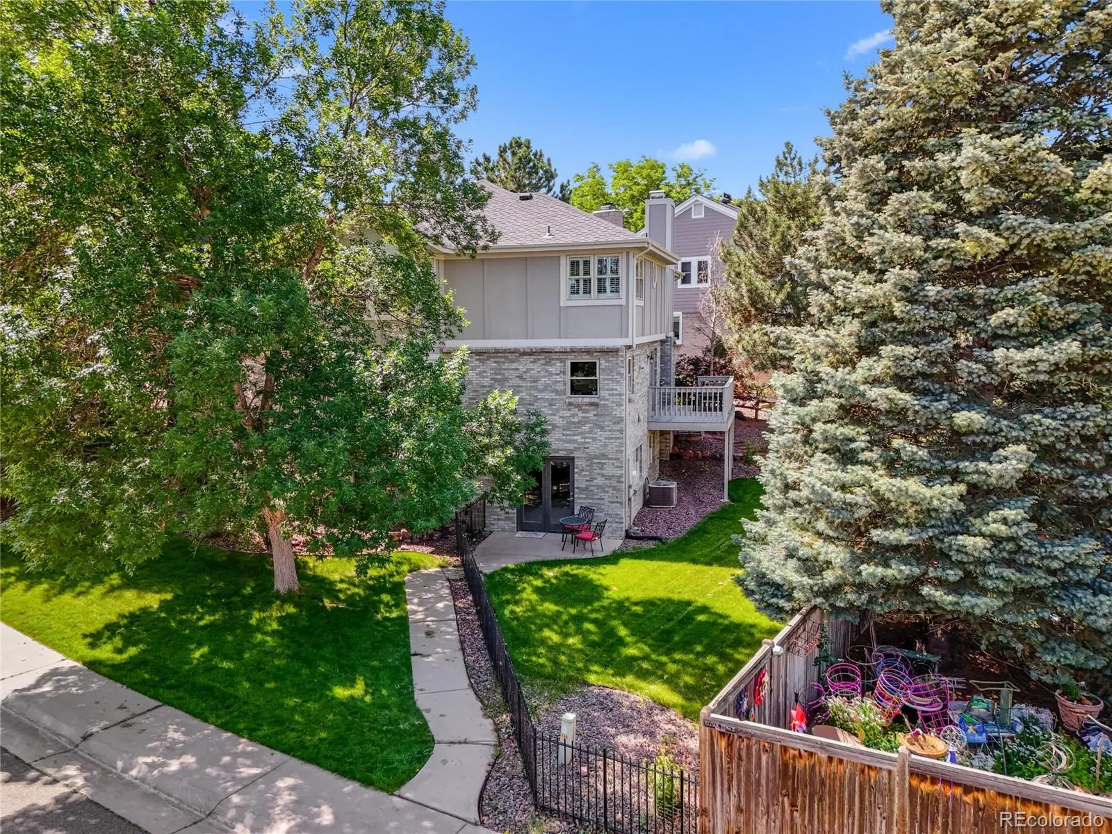 Golden, Colorado 80401, United States, 5 Bedrooms Bedrooms, ,5 BathroomsBathrooms,Residential,Active,82306