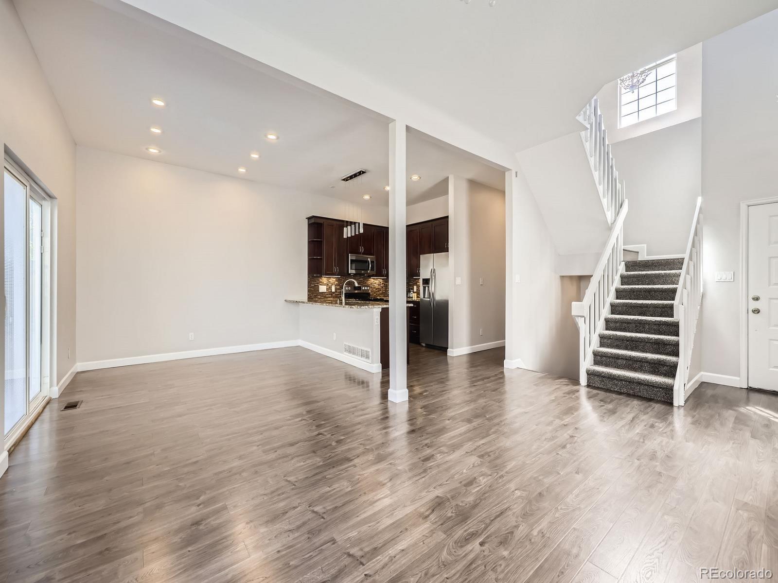 2216 S Nile Court
