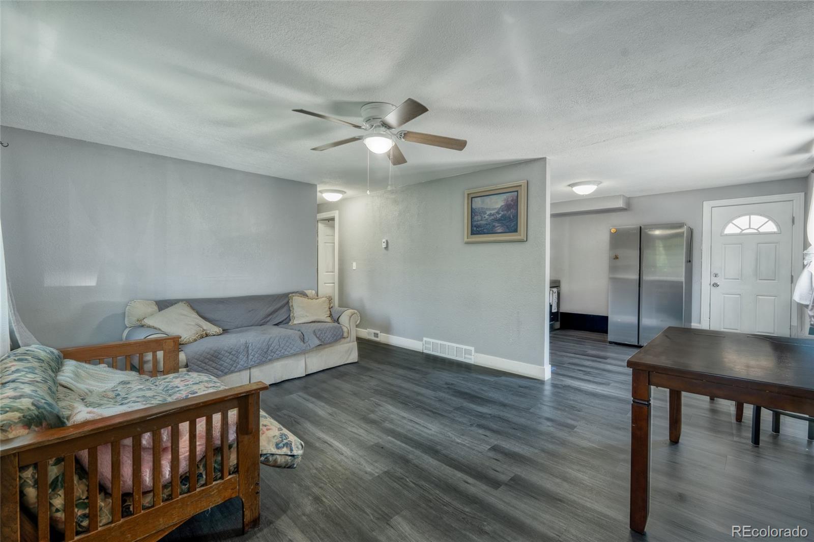 384 Dayton St Street