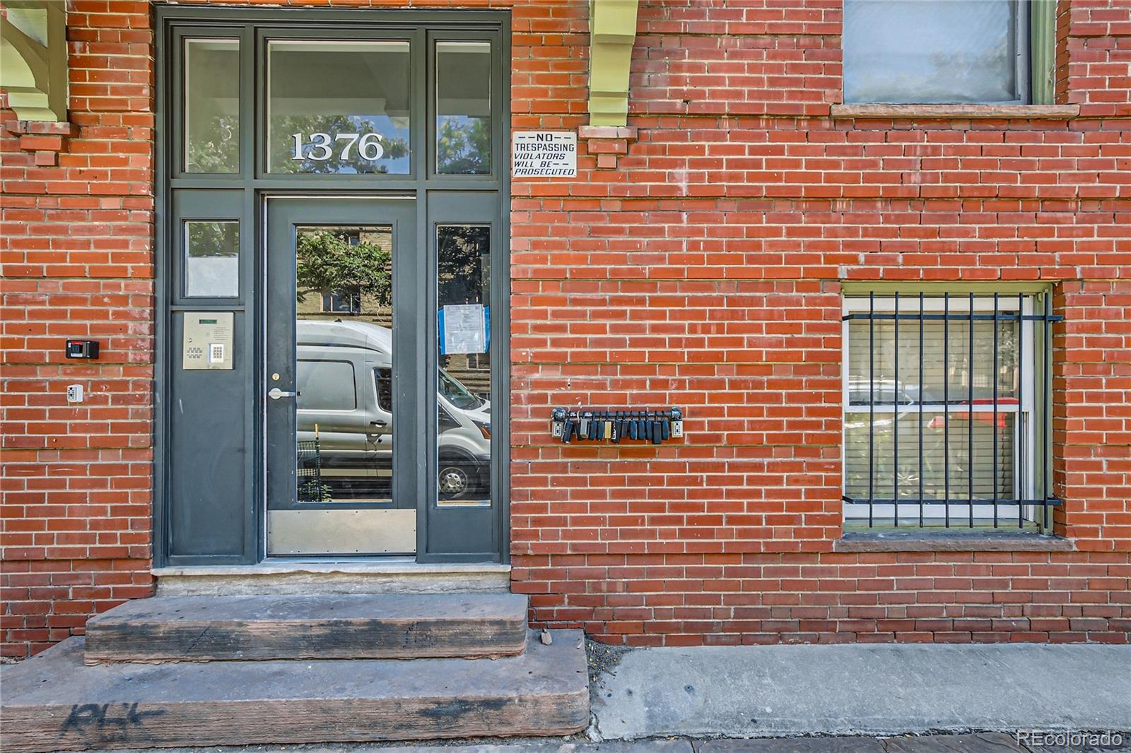1376 N Pearl Street 212