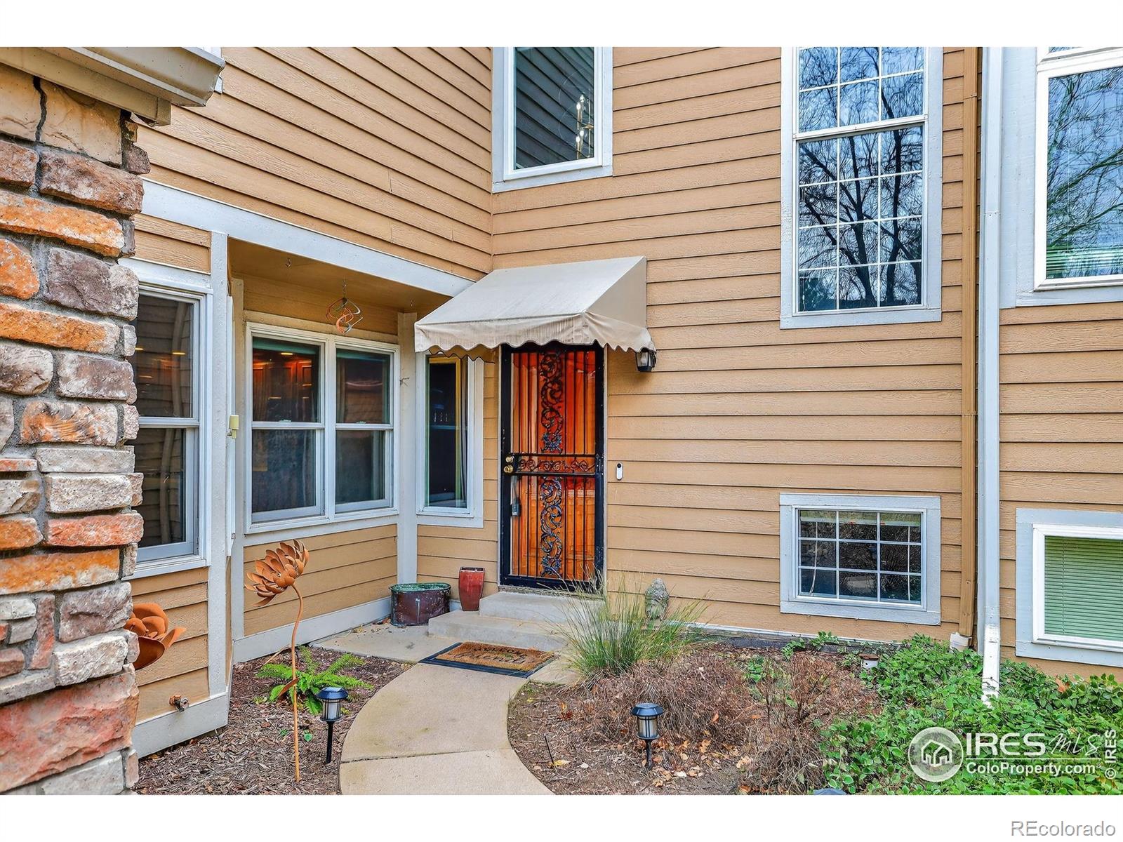 10000 E Yale Avenue 41