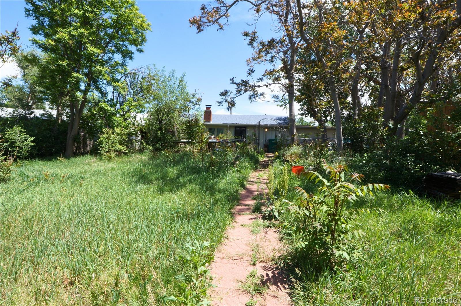 1180 W Stanford Drive