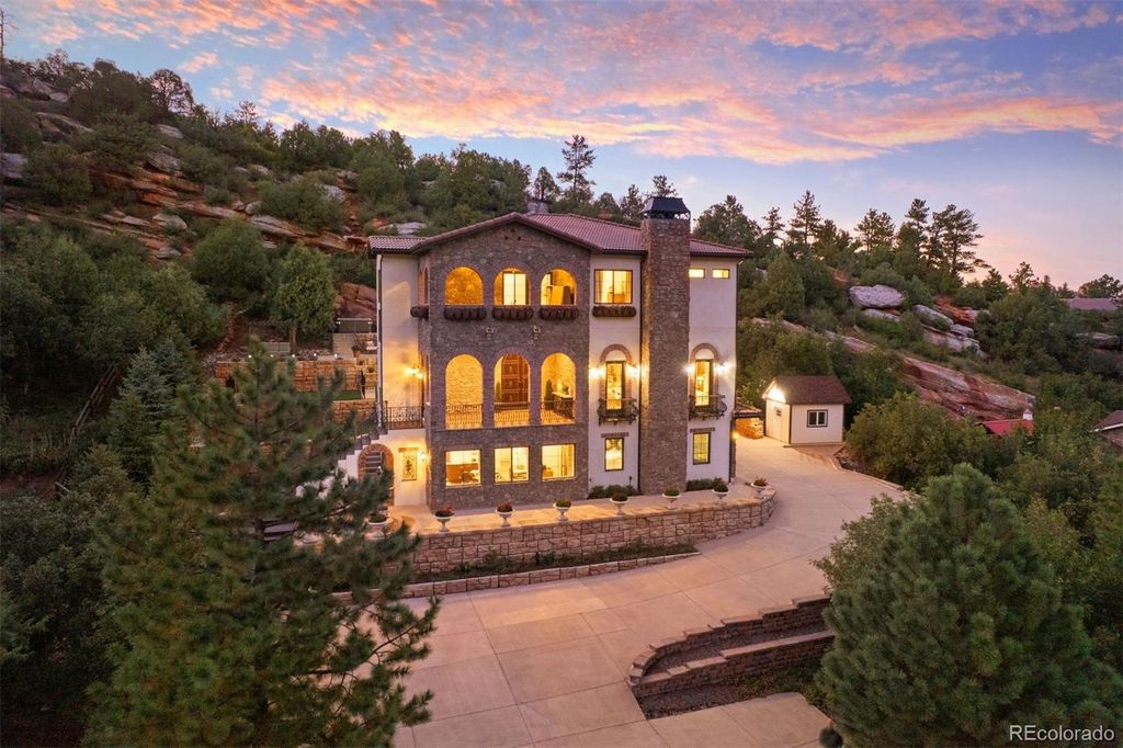 Photo of 7065 Kiowa Road, Larkspur, CO 80118 (MLS # 8093681)