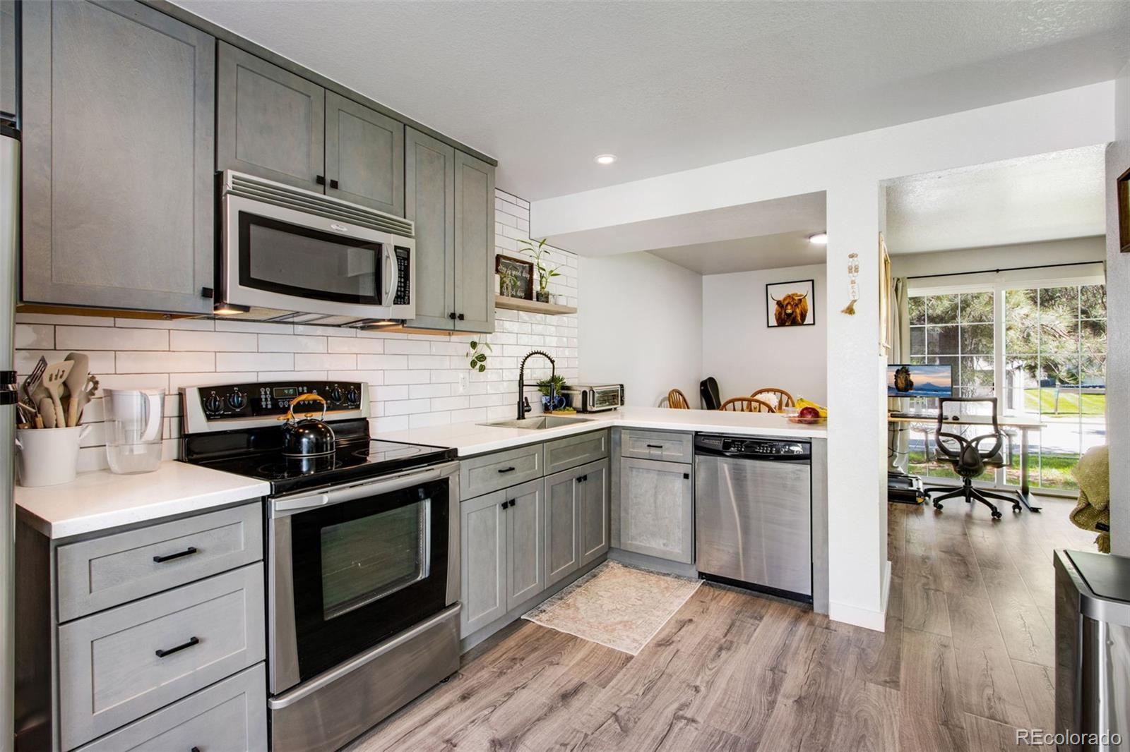 2154 Sunridge Circle - Photo 4