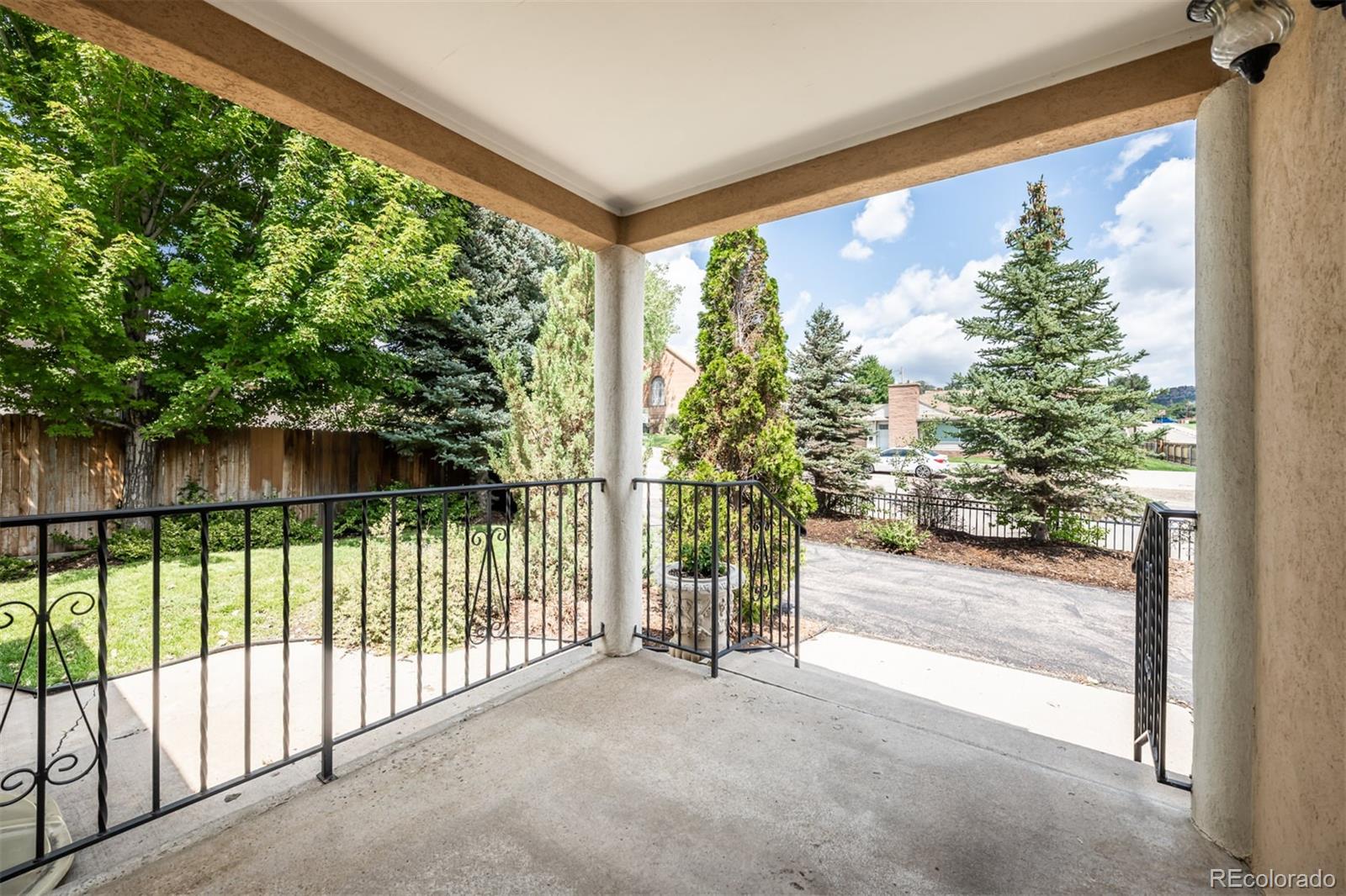 728 Stonewall Avenue