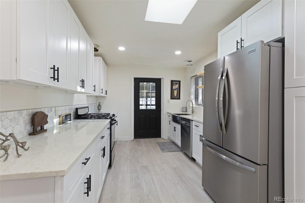 Photo of 2960 Poplar Street, Denver, CO 80207 (MLS # 3338666)