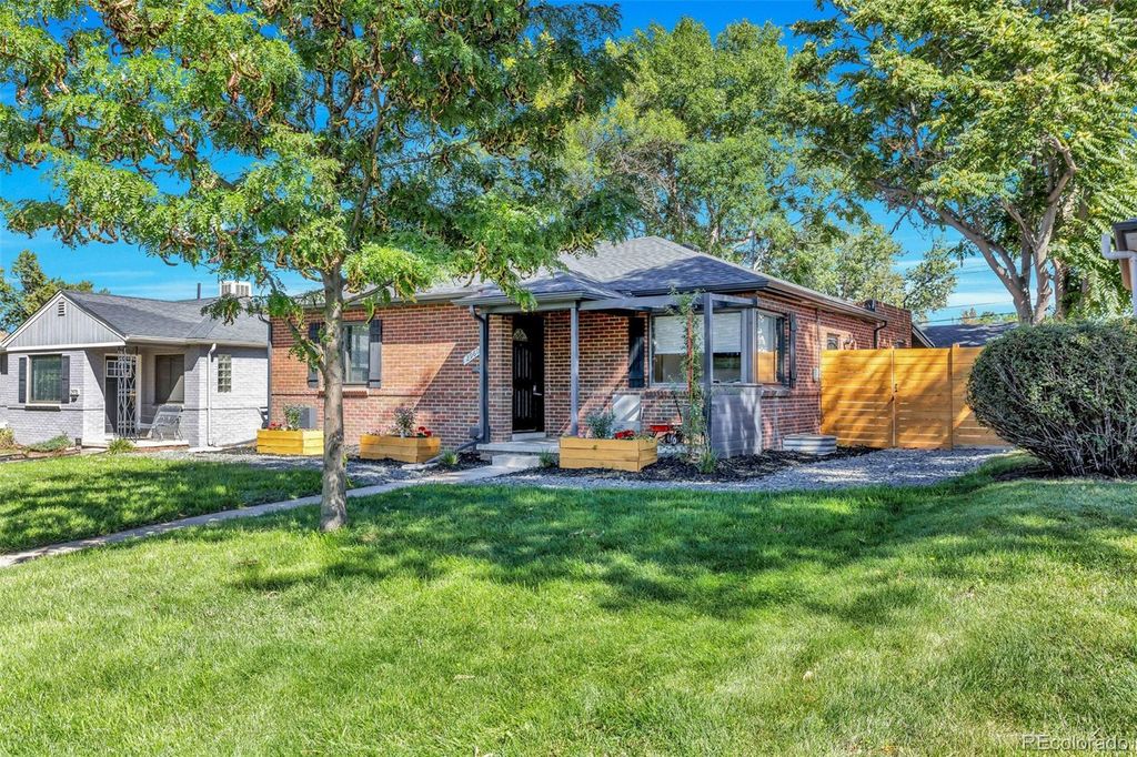 Photo of 2960 Poplar Street, Denver, CO 80207 (MLS # 3338666)