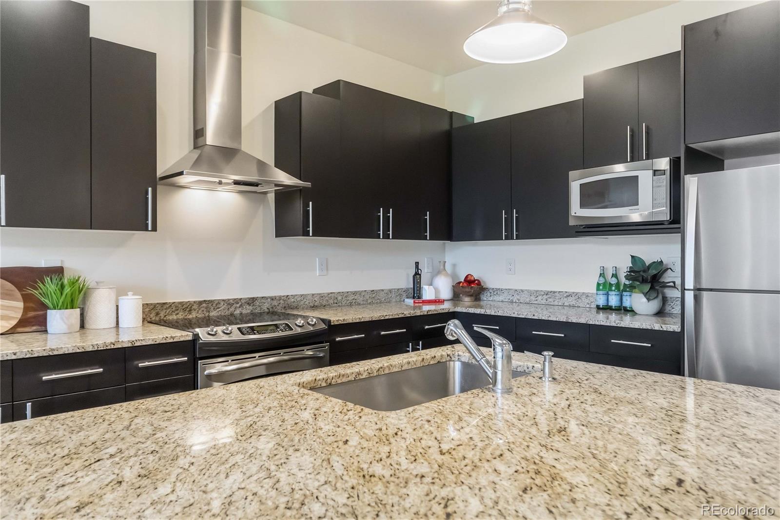 2958 Syracuse Street 205