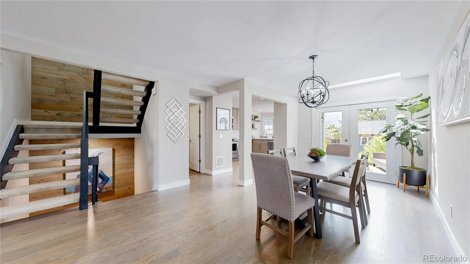 Aurora, Colorado 80014, United States, 3 Bedrooms Bedrooms, ,3 BathroomsBathrooms,Residential,Pending,115143