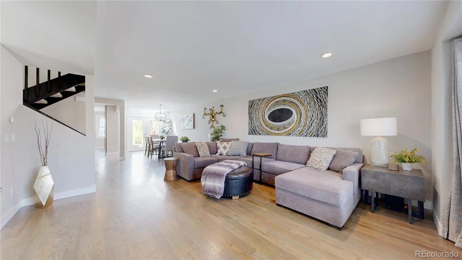 Aurora, Colorado 80014, United States, 3 Bedrooms Bedrooms, ,3 BathroomsBathrooms,Residential,Pending,115143