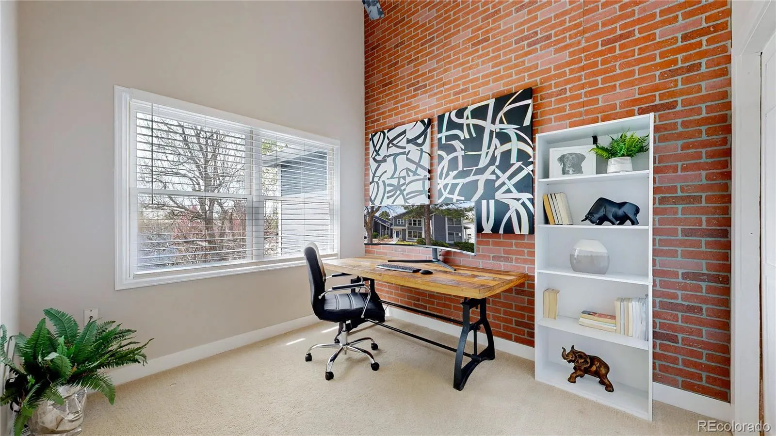 Aurora, Colorado 80014, United States, 3 Bedrooms Bedrooms, ,3 BathroomsBathrooms,Residential,Pending,115143