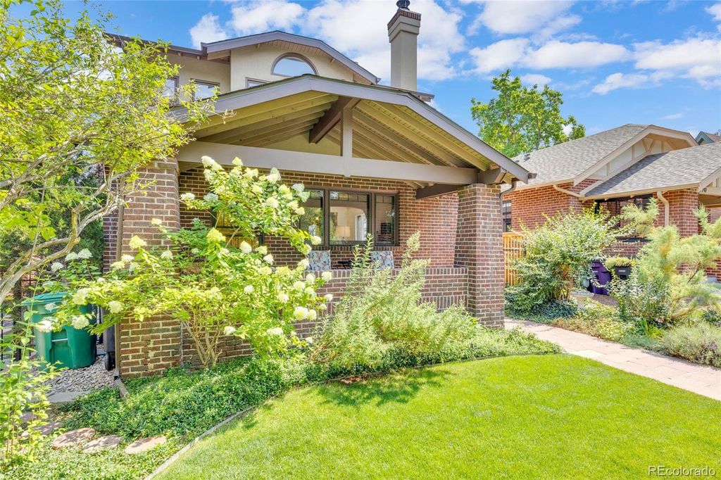 Photo of 776 Monroe Street, Denver, CO 80206 (MLS # 5250153)