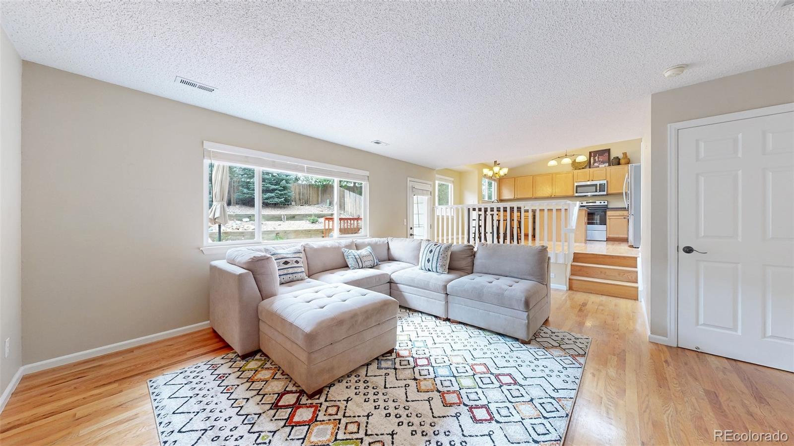 2960 E Yarrow Circle